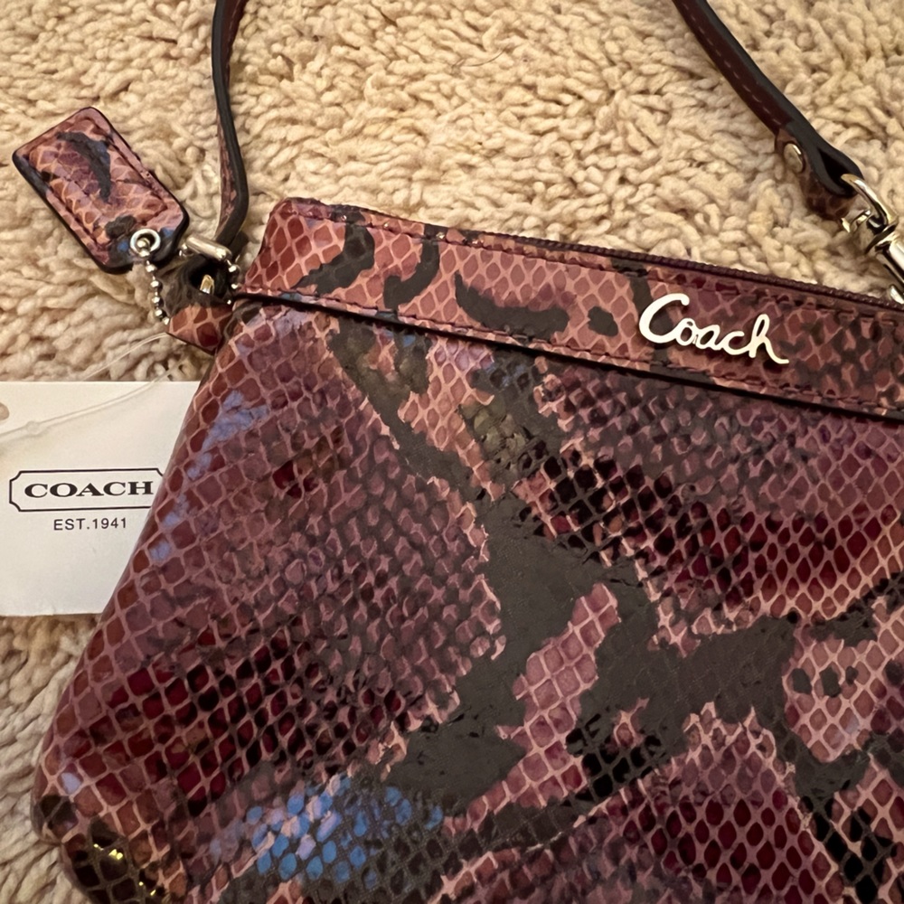 Coach leather patton purple/black snakeskin print wristlet - Picture 5 of 8